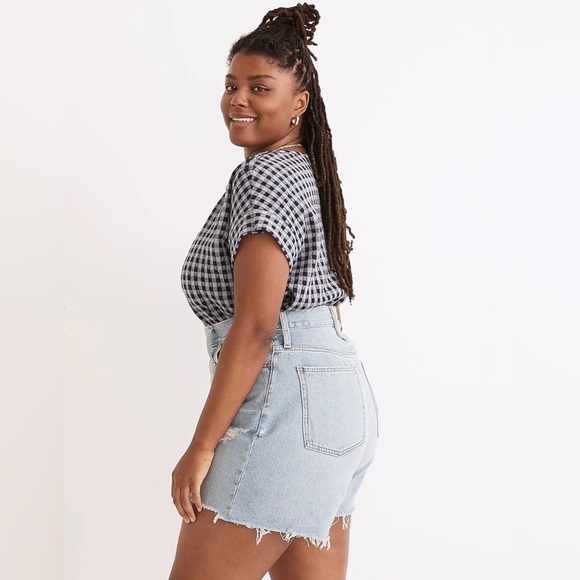 NWOT Madewell The MomJean Short Distressed Size 31 - Picture 3 of 12